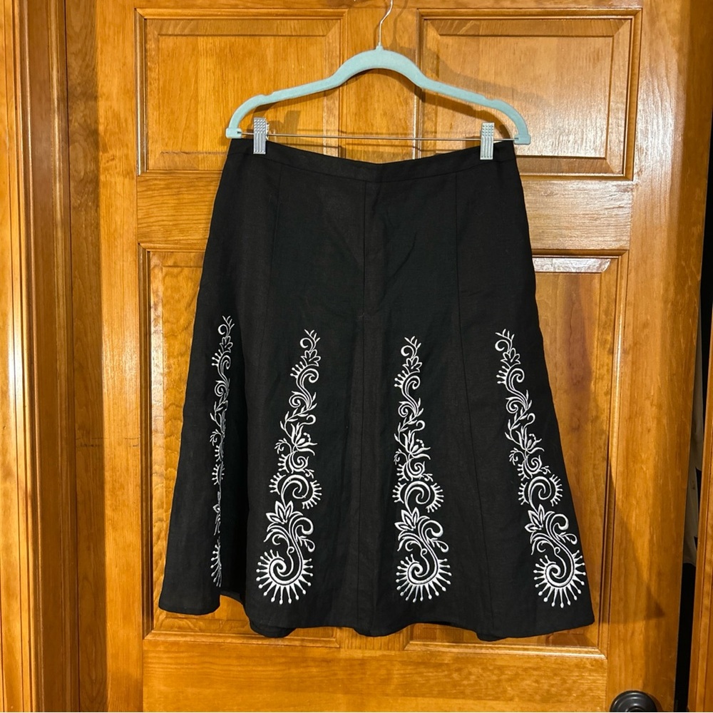 Ann Taylor Loft Black Embroidered fully Lined Linen Skirt W/Side Zip Sz 10-EUC